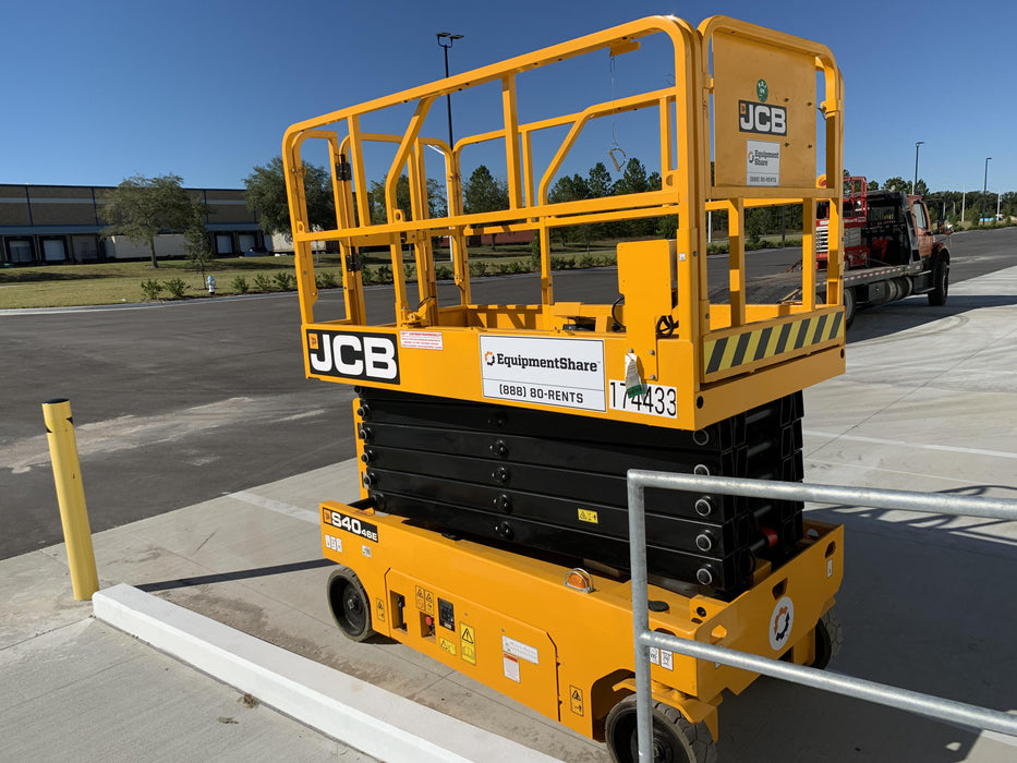 2021 JCB S4046E
