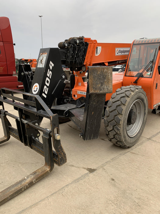 2021 JLG 12054