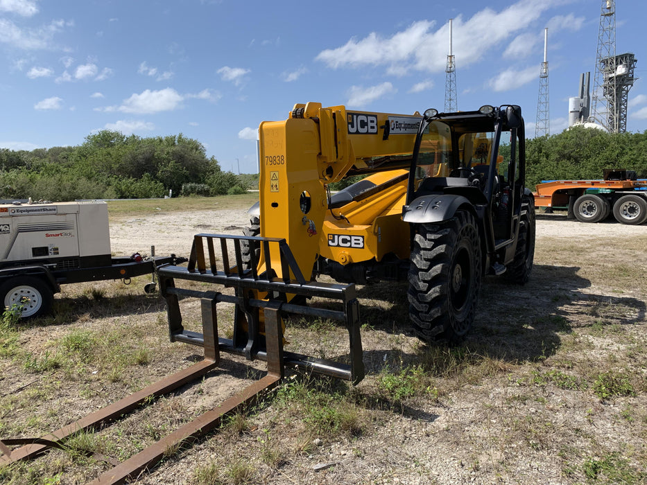 2020 JCB 509-42 Canopy, Solid Tires, Work Lights, Beacon, Aux Hydraulics, Back up Alarm, Lifting Eye, ES Decals