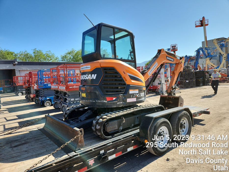 2020 TAG MANUFACTURING 30" Bucket - Tag