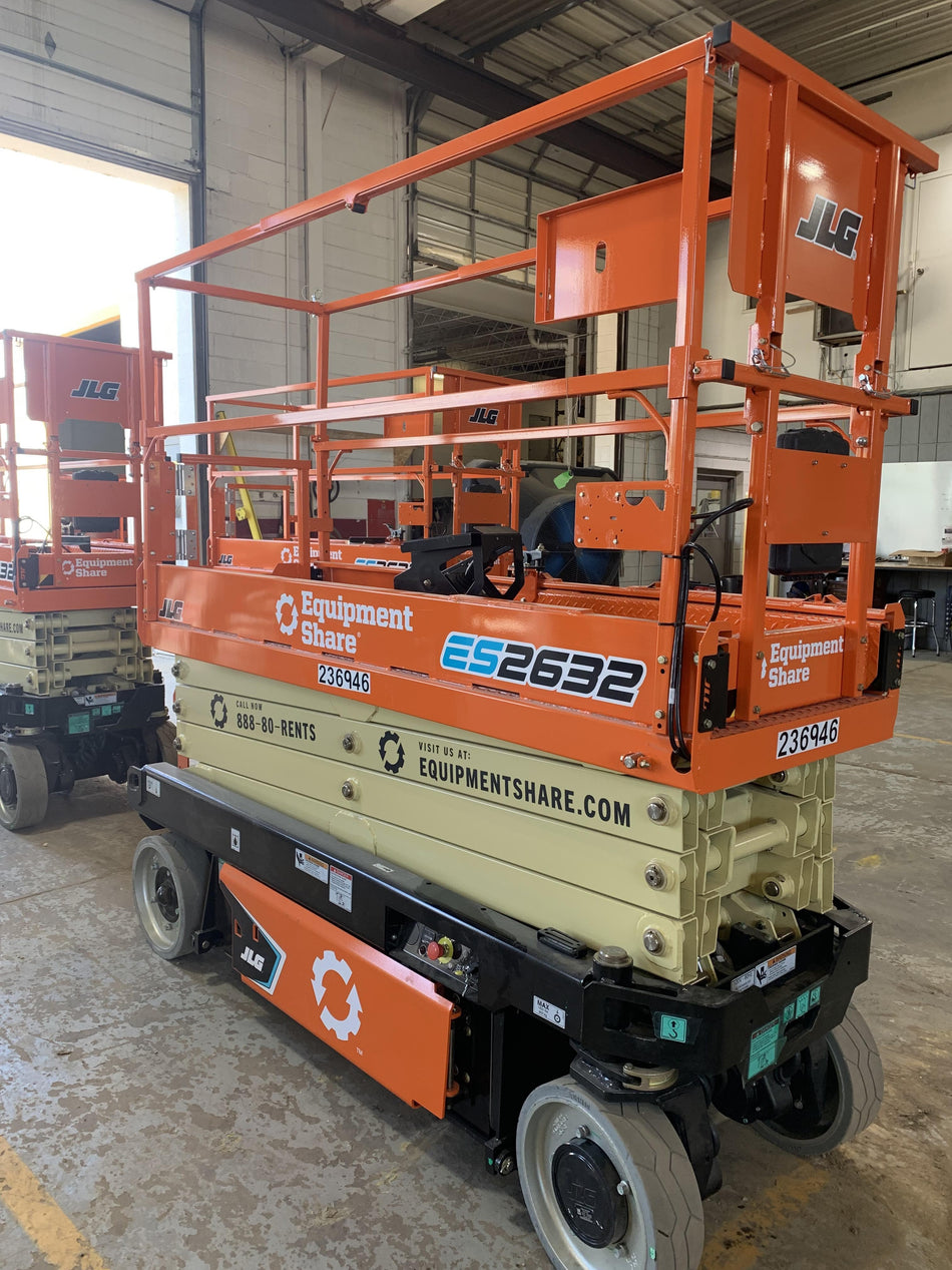 2022 JLG ES2632