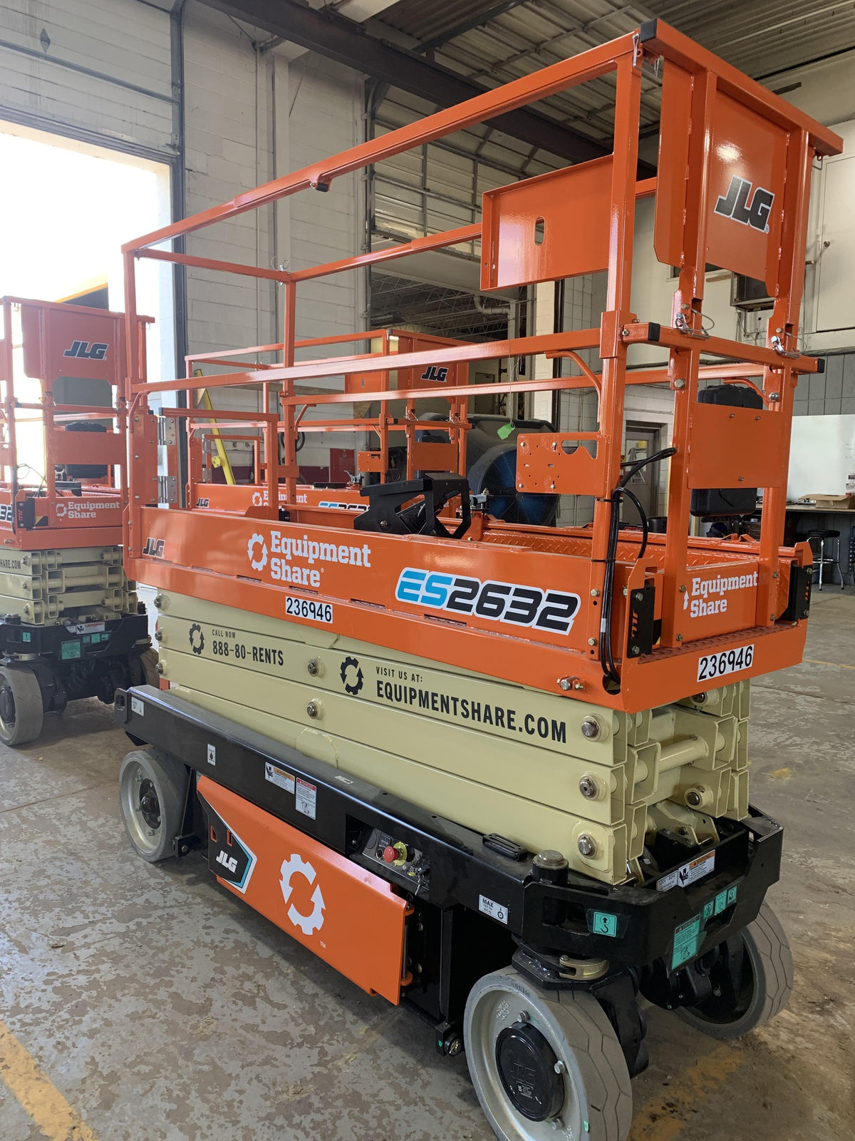 2022 JLG ES2632