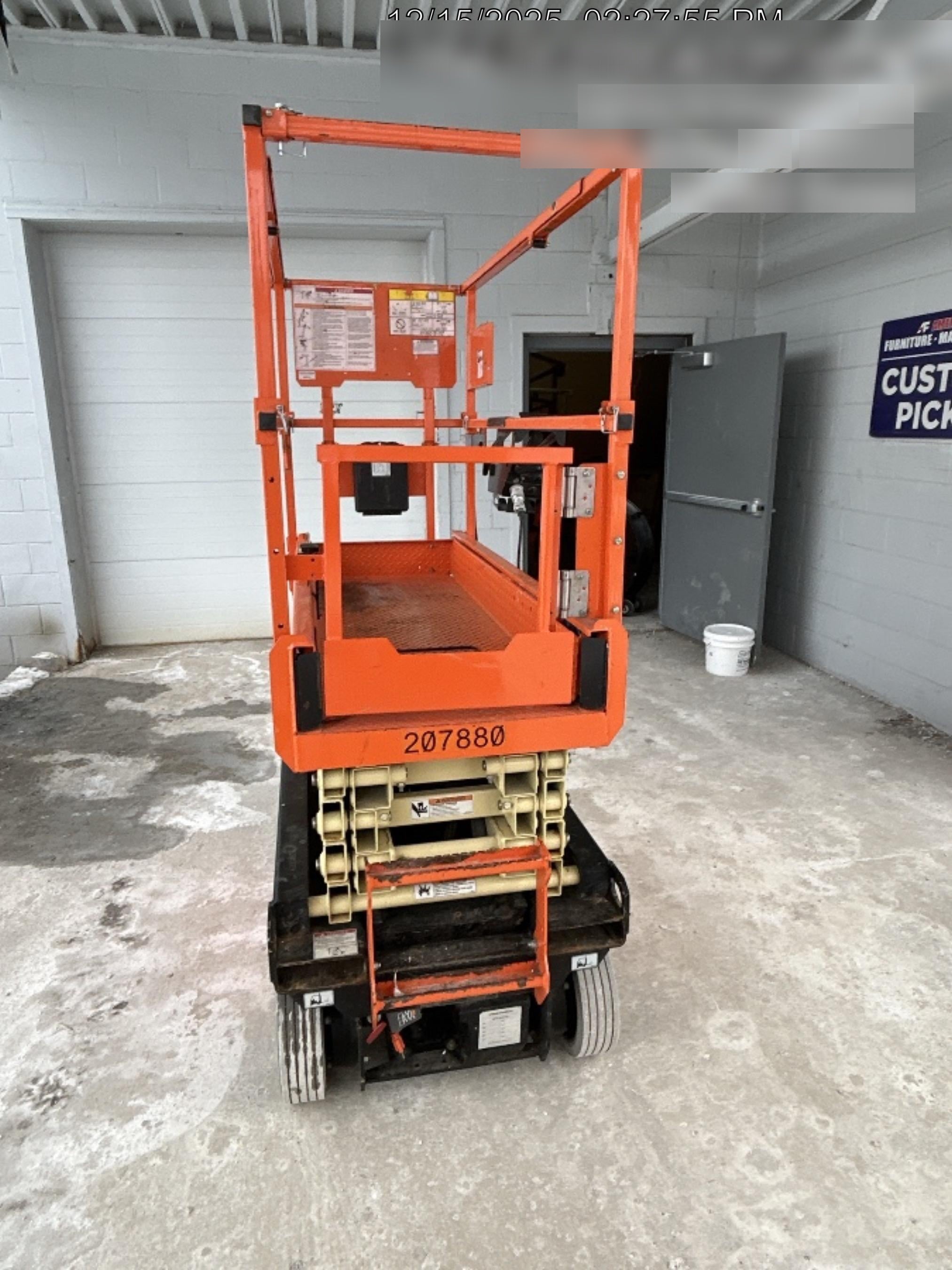 2022 JLG R1932