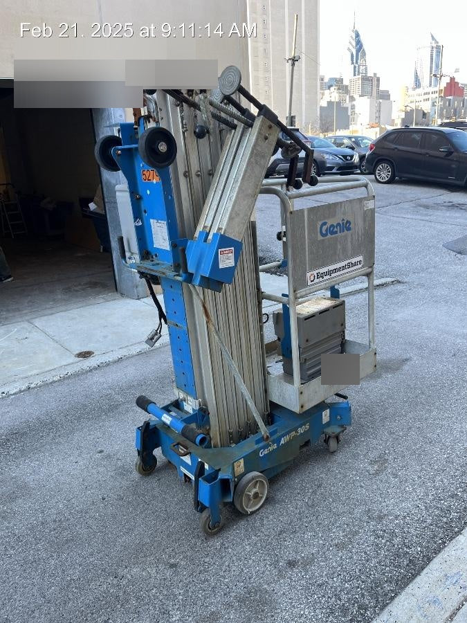 2019 GENIE AWP-30S