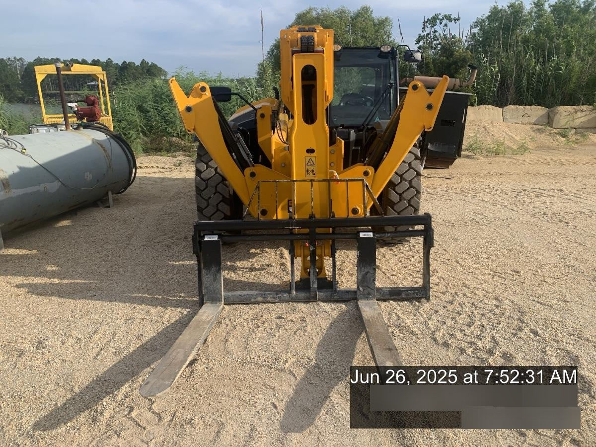 2025 JCB 512-56