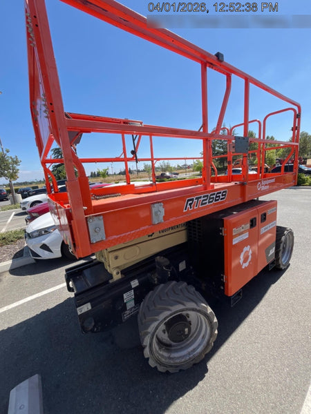 2022 JLG RT2669