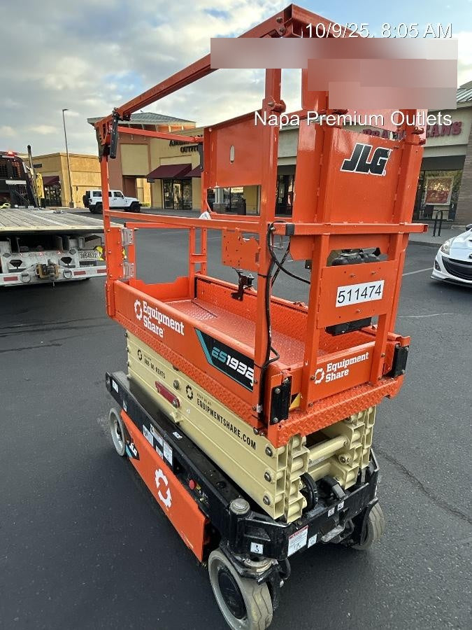 2025 JLG ES1932