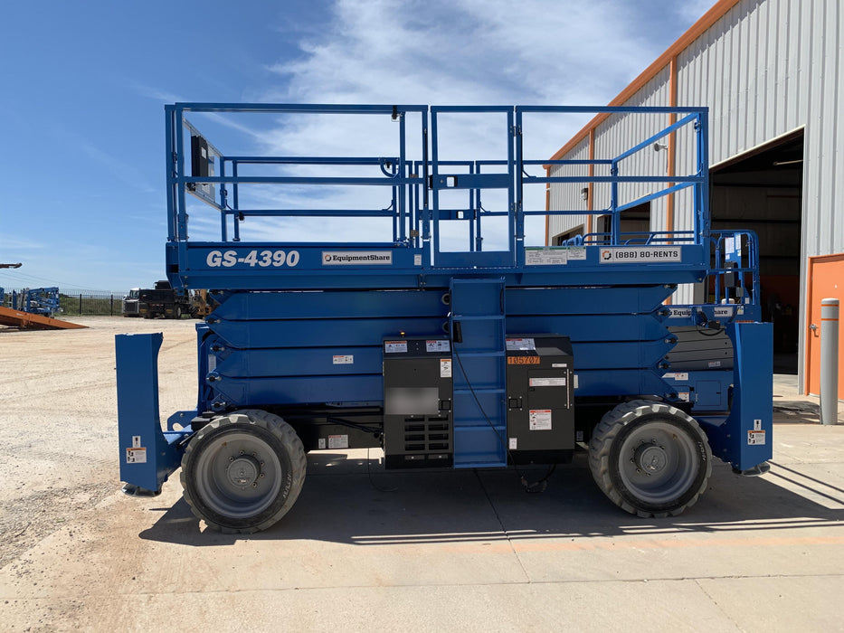 2020 GENIE GS-4390 RT