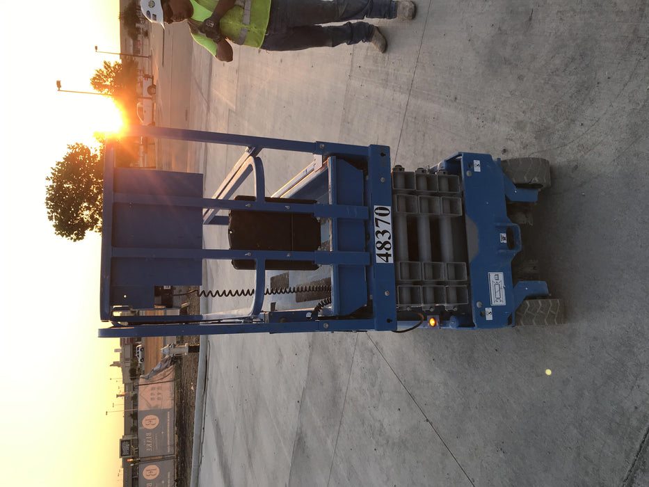 2019 Genie GS-1930 Fixed rails with chain Entry