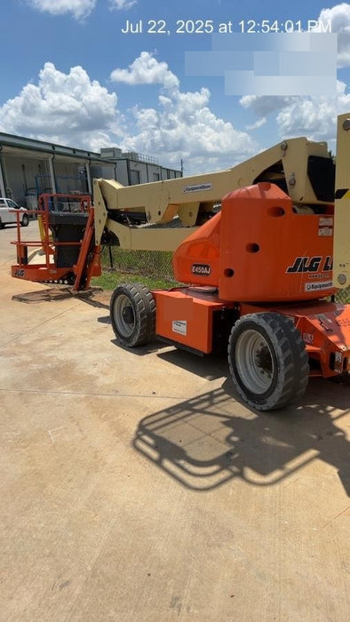 2019 JLG E450AJ