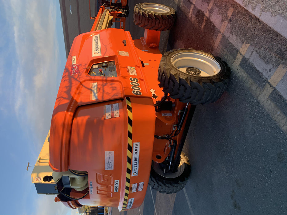 2020 JLG 600S