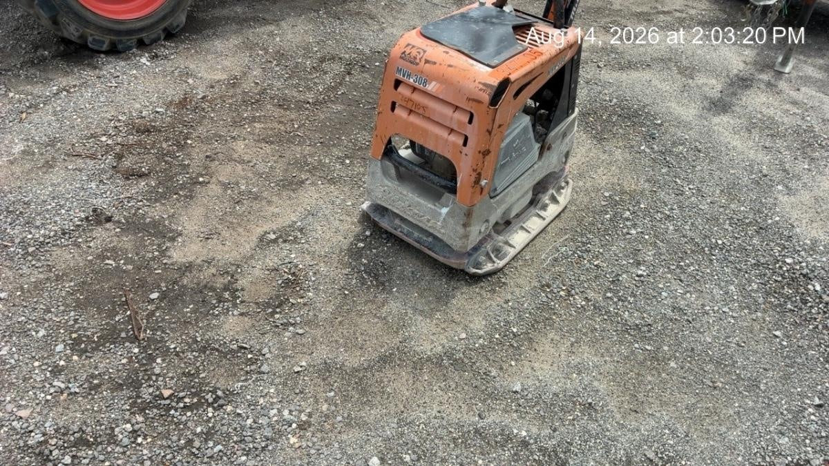 2023 Multiquip MV308GH Honda GX270, 18" Plate, Tachometer