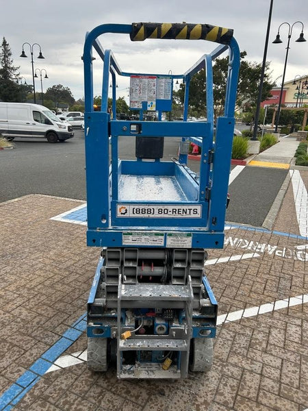 2019 Genie GS-1930 Half Height Swing Gate, 800W Inverter