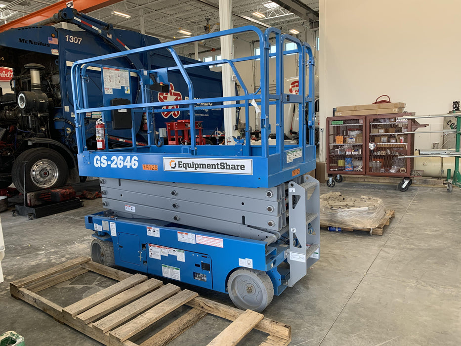 2019 Genie GS-2646 folding rails with full height swing gate