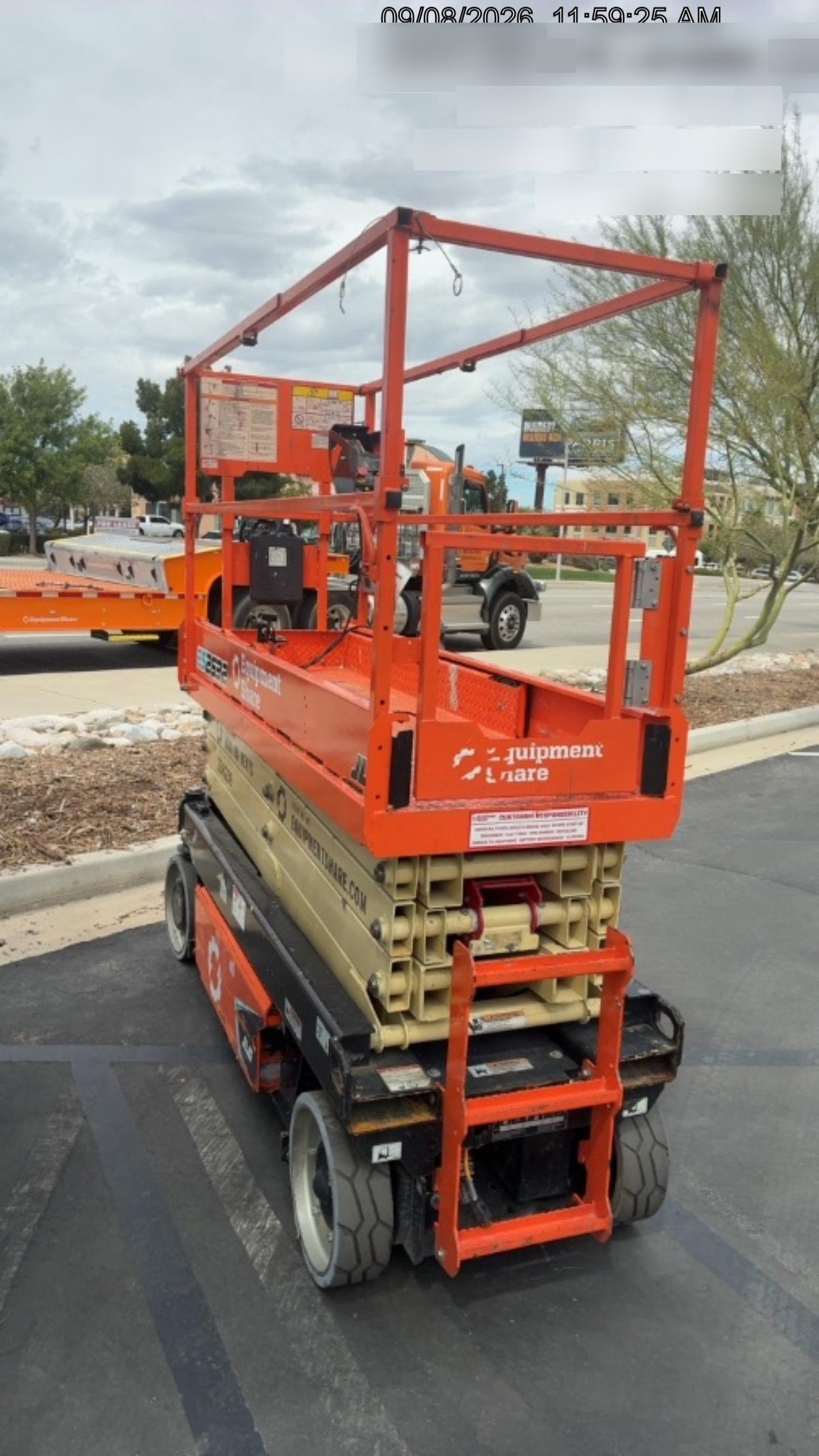 2022 JLG ES2632