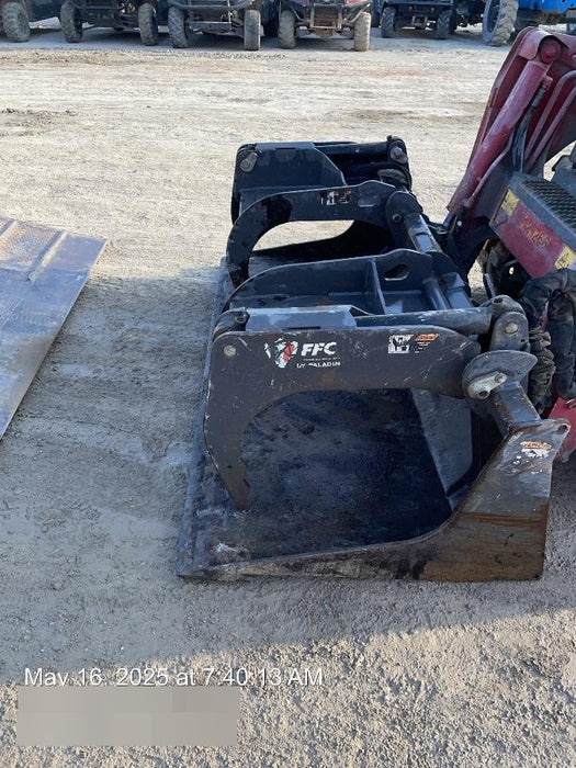 2019 PALADIN 76" Scrap Grapple Bucket - Paladin