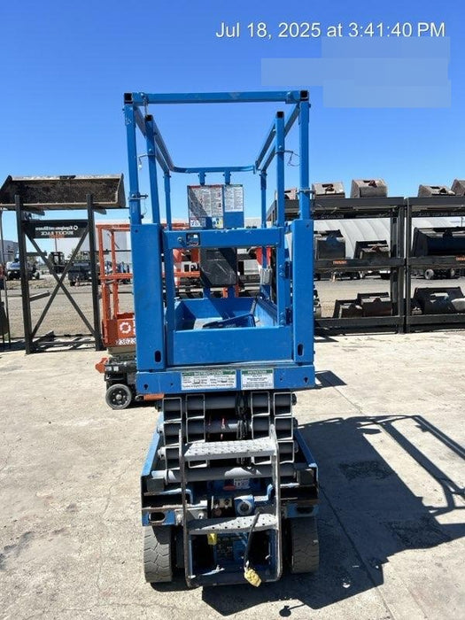 2020 Genie GS-1930 Solid Non Marking Tires, Beacon, Folding rails with half height swing gate, 800W Inverter