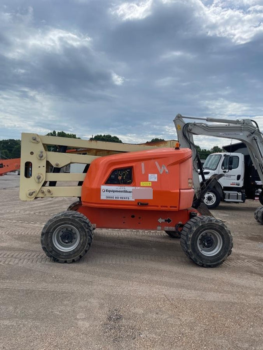 2019 JLG 450AJ