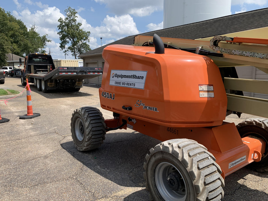 2019 JLG 450AJ