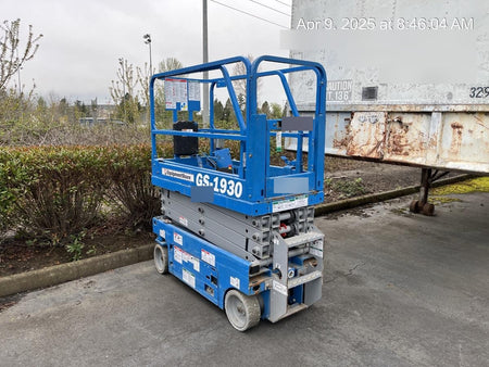 2019 Genie GS-1930 Half Height Swing Gate, 800W Inverter