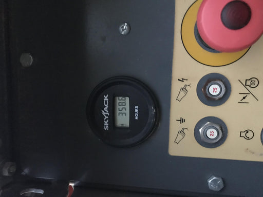 2017 SKYJACK SJ6832 RT