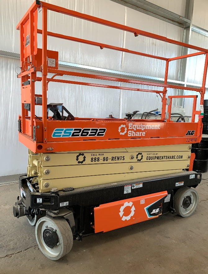 2022 JLG ES2632