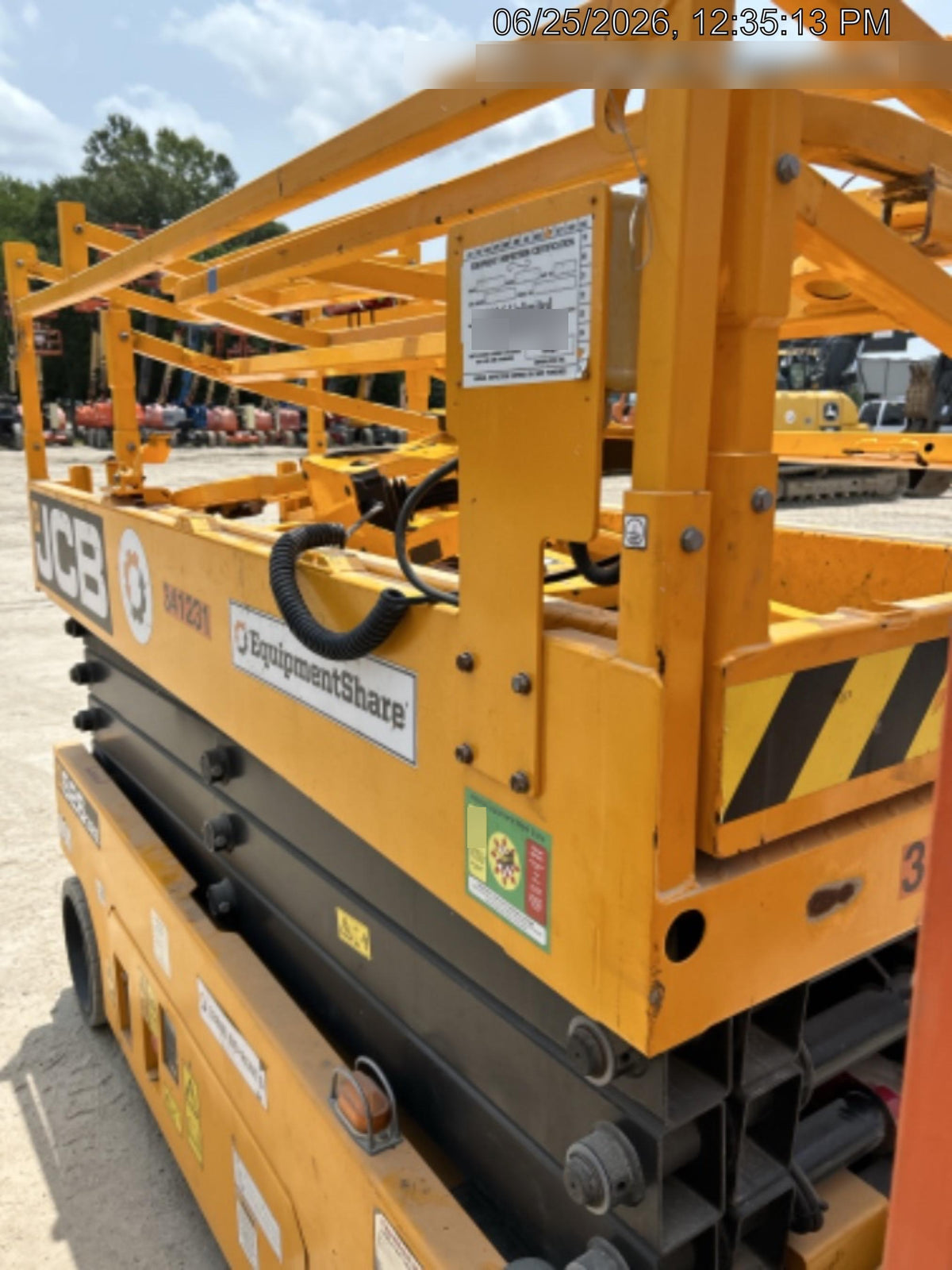2023 JCB S2632E