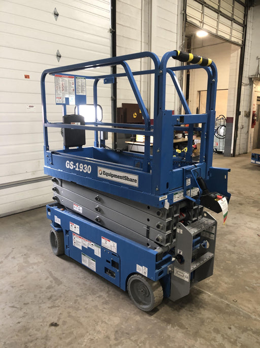 2020 Genie GS-1930 Solid Non Marking Tires, Beacon, Folding rails with half height swing gate
