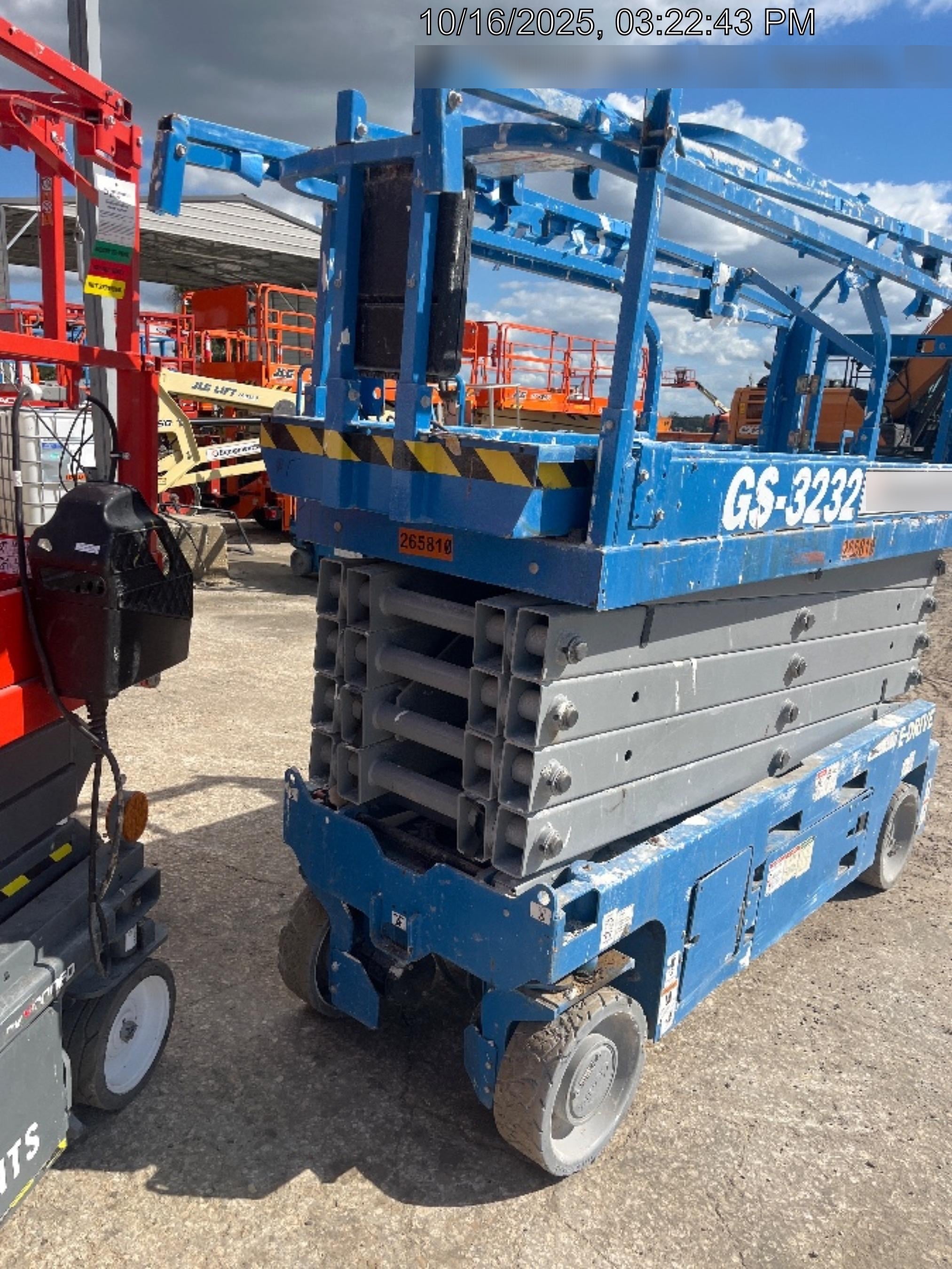 2022 GENIE GS-3232