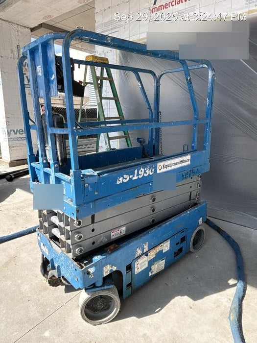 2019 Genie GS-1930 Fixed Rails with Chain Entry