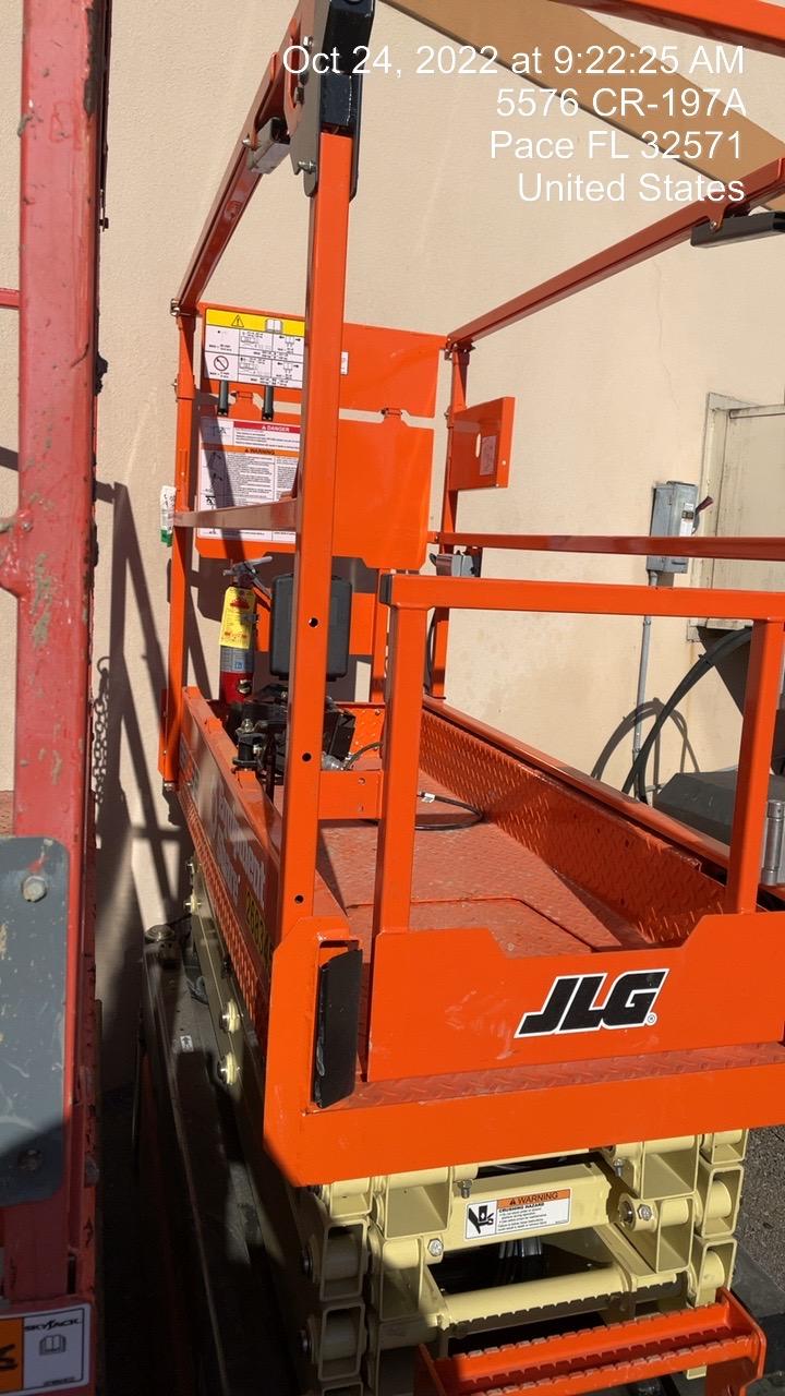 2022 JLG ES1932