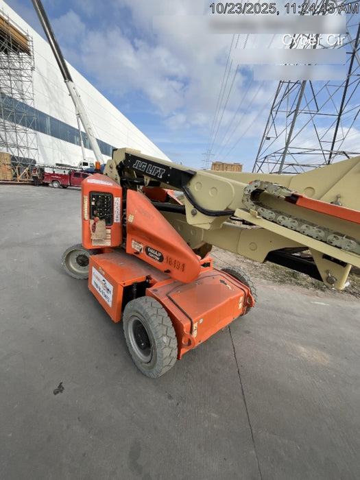 2019 JLG E400AJPN