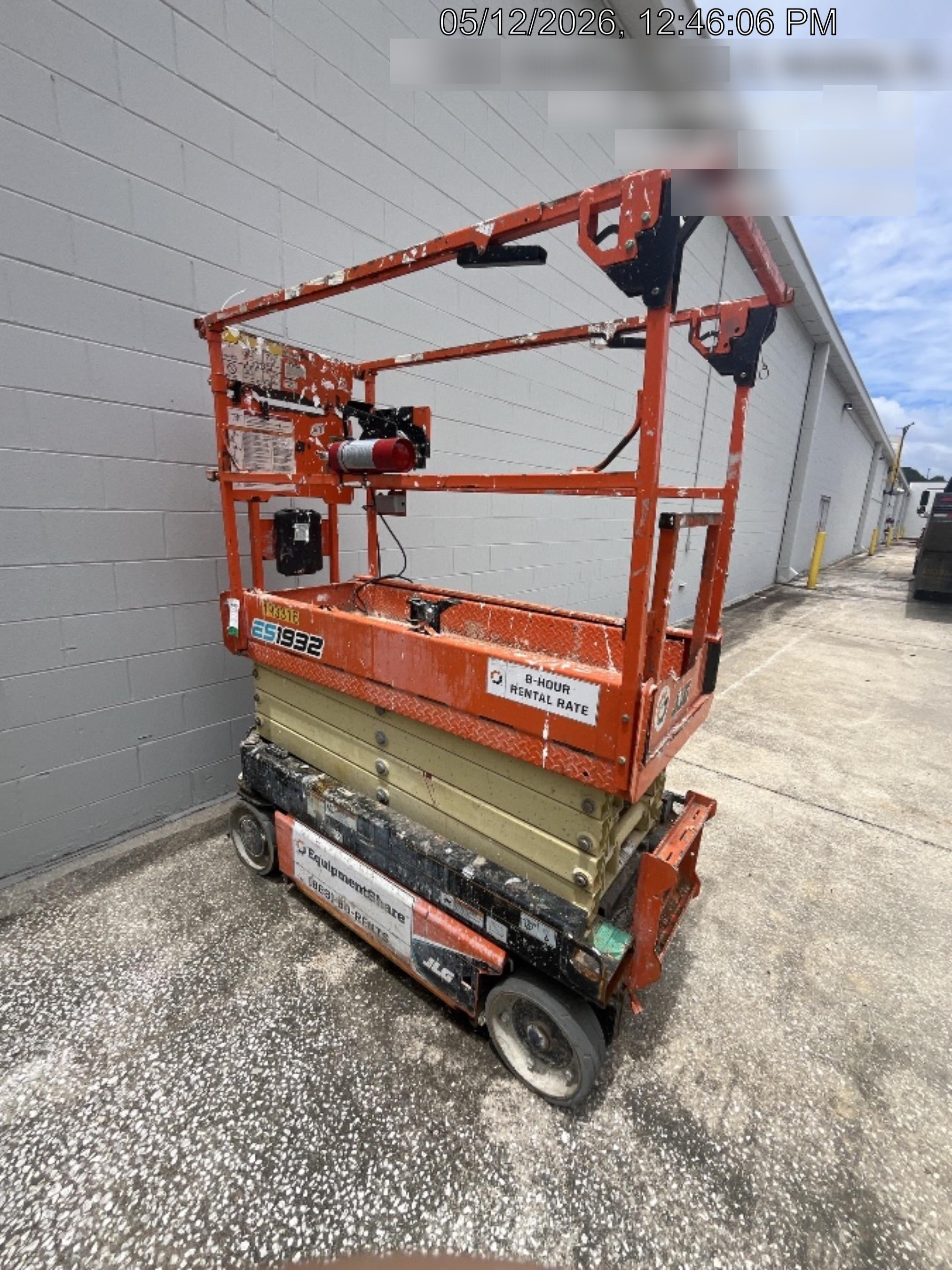 2021 JLG ES1932