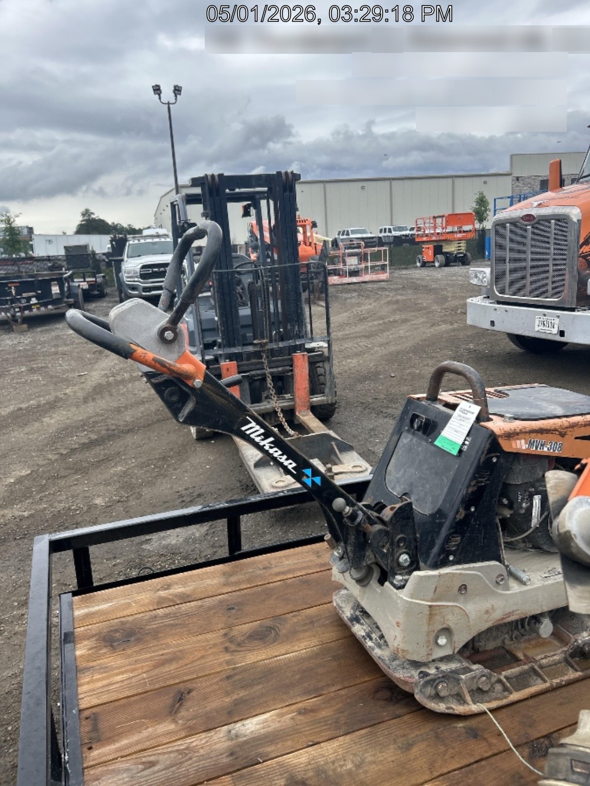 2023 Multiquip MV308GH Honda GX270, 18" Plate, Tachometer