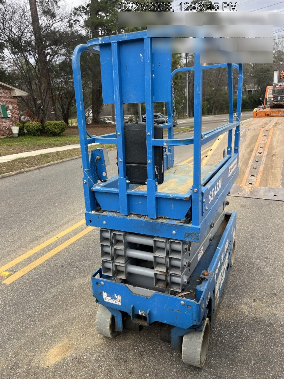 2019 Genie GS-1930 Fixed rails with chain Entry