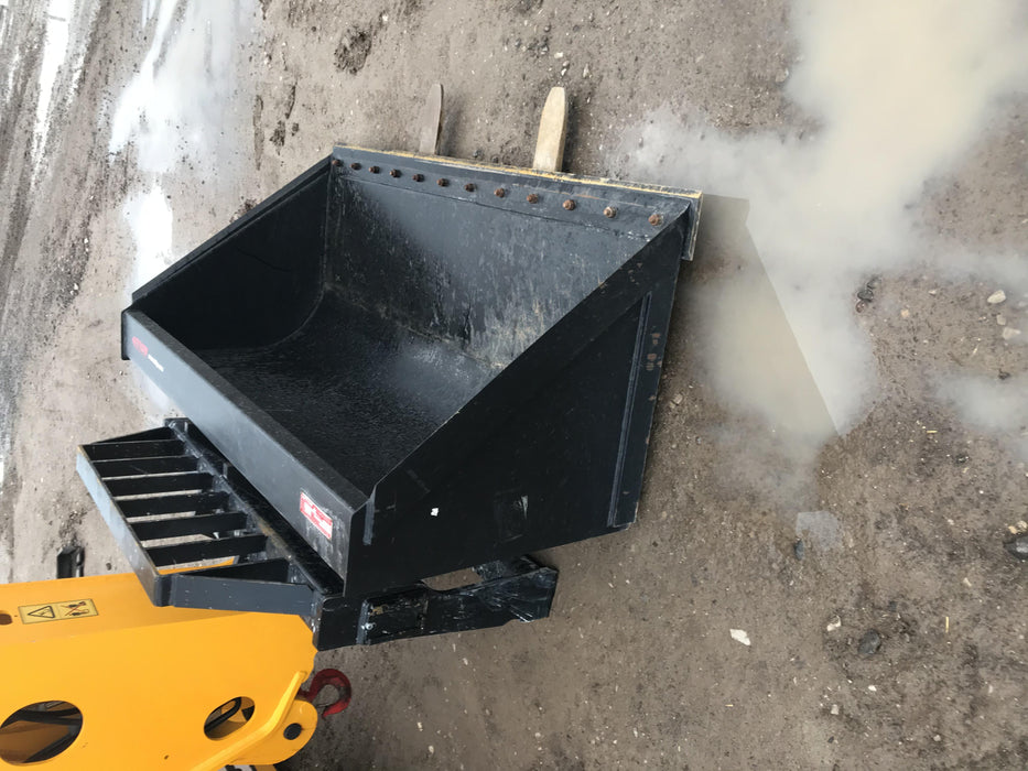 2019 ARROW MATERIAL HANDLING Telehandler Bucket Pin-On