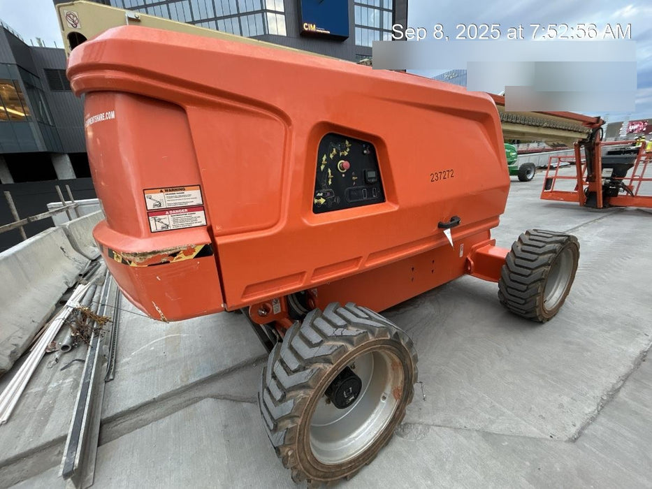 2022 JLG 660SJ