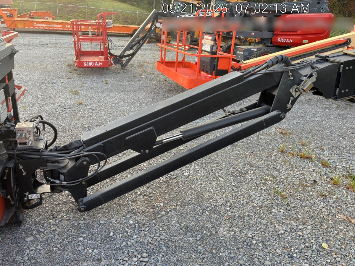 2025 JLG 660SJ