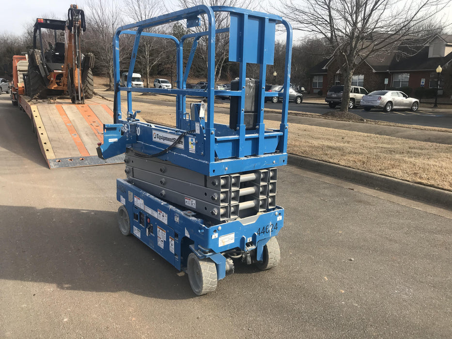 2019 Genie GS-1930 Fixed rails with chain Entry