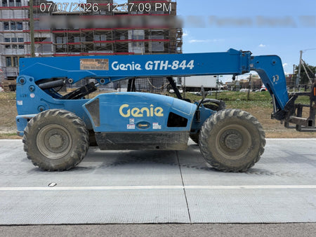 2017 GENIE GTH-844