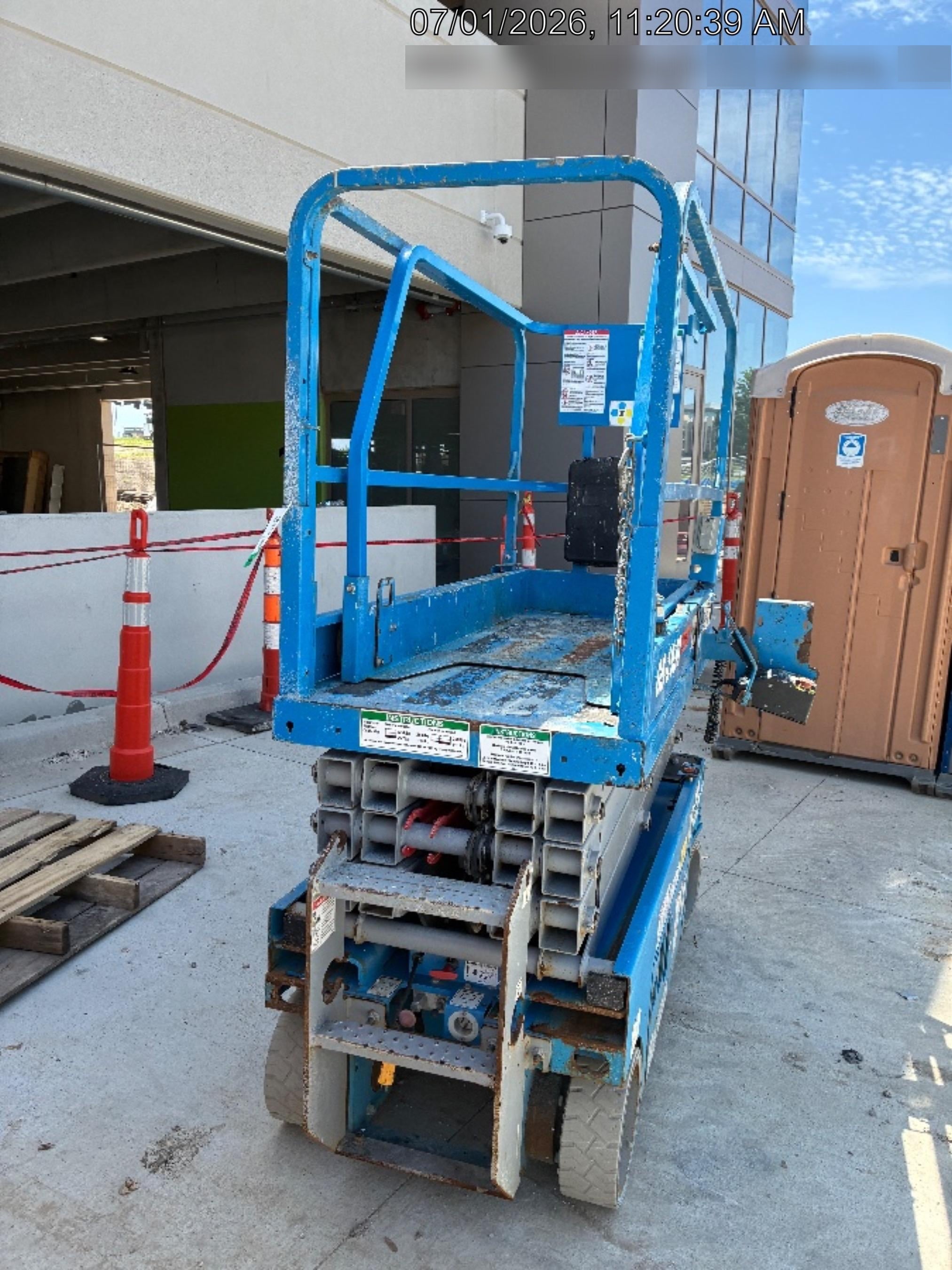 2019 Genie GS-1930 Fixed rails with chain Entry