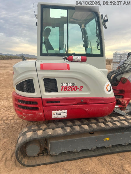 2023 TAKEUCHI TB250-2CR
