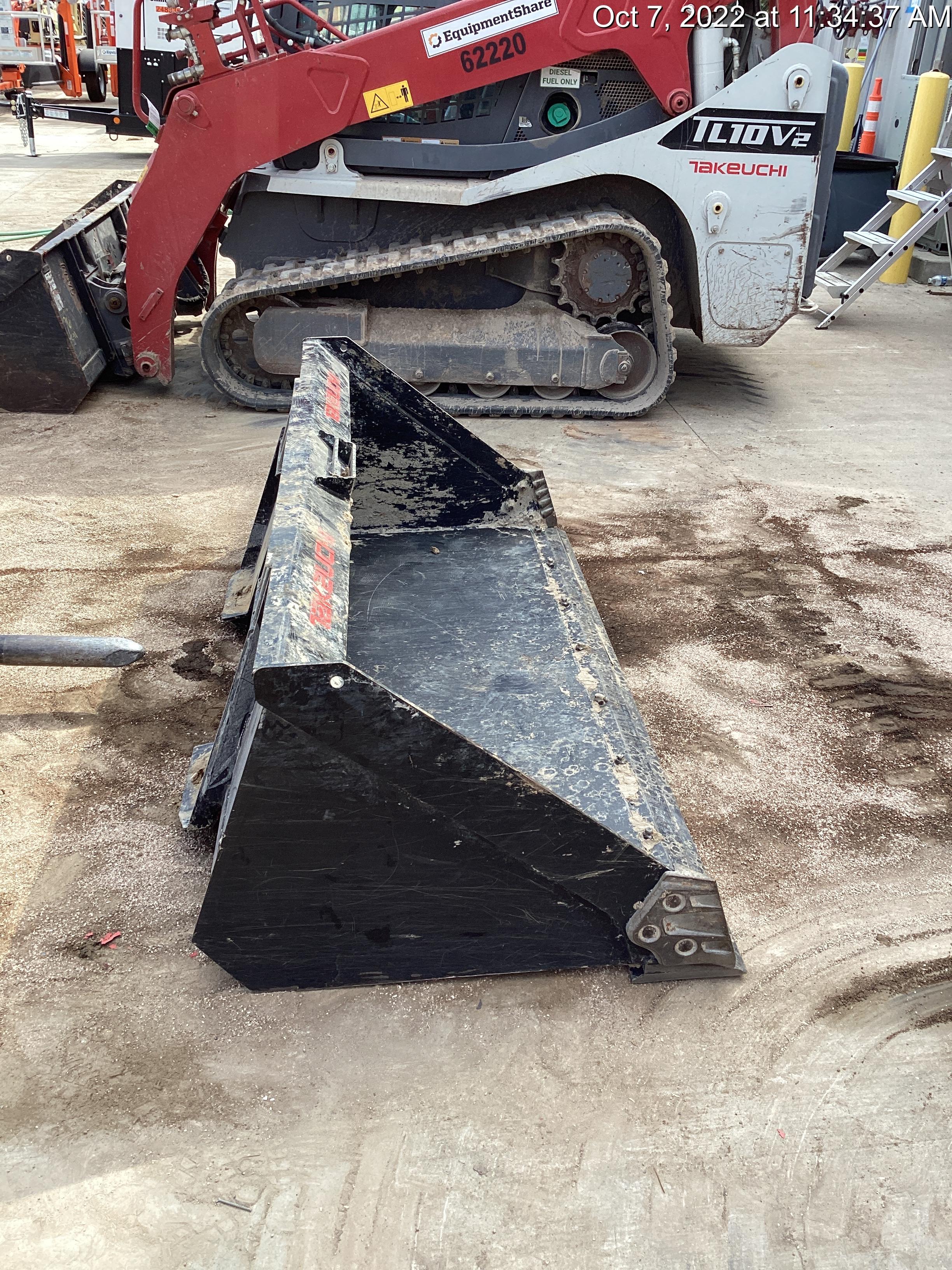 2022 TAKEUCHI TL8R2-R