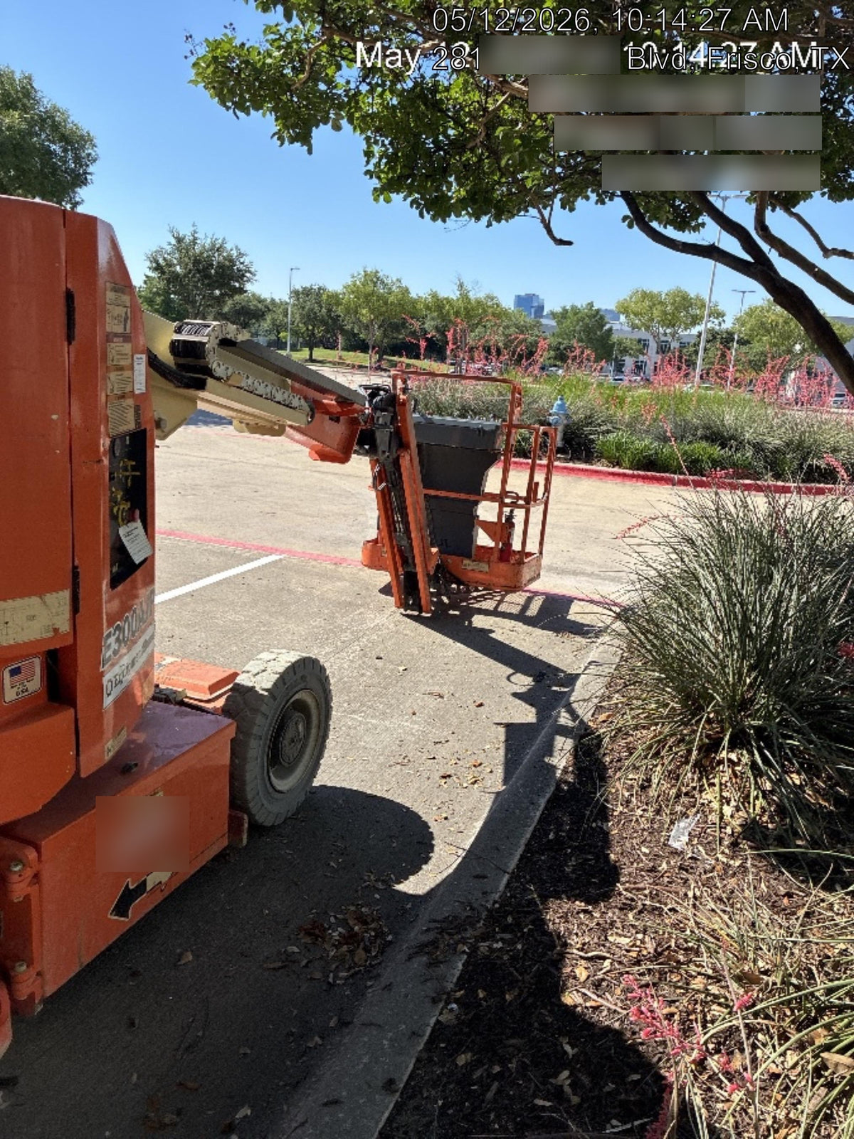 2019 JLG E300AJP