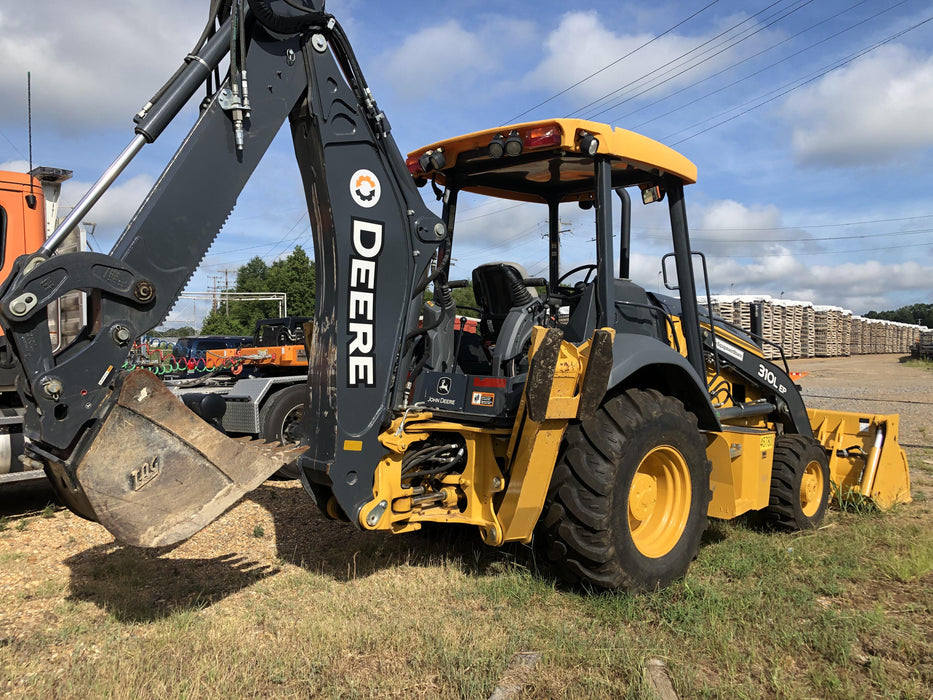 2019 John Deere 310LEP - Extendable Stick 4WD, Canopy, Extendable dipper, ISO Controls, 2 way Auxiliary Hydraulics, 4 in 1 Loader bucket w/ hook, Beacon w/ Buckets: 12”, 18”, and 24