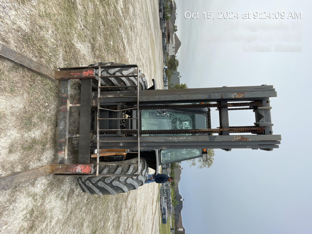 2019 CASE 588H