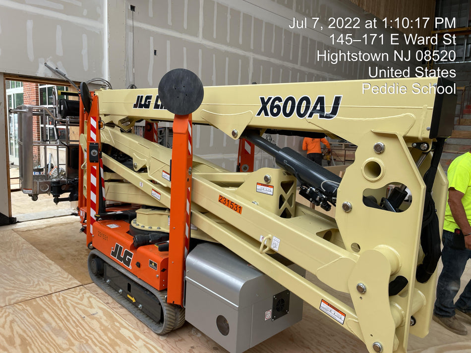 2022 JLG X600AJ