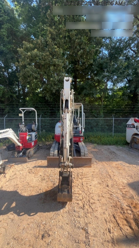 2022 TAKEUCHI TB235-2R