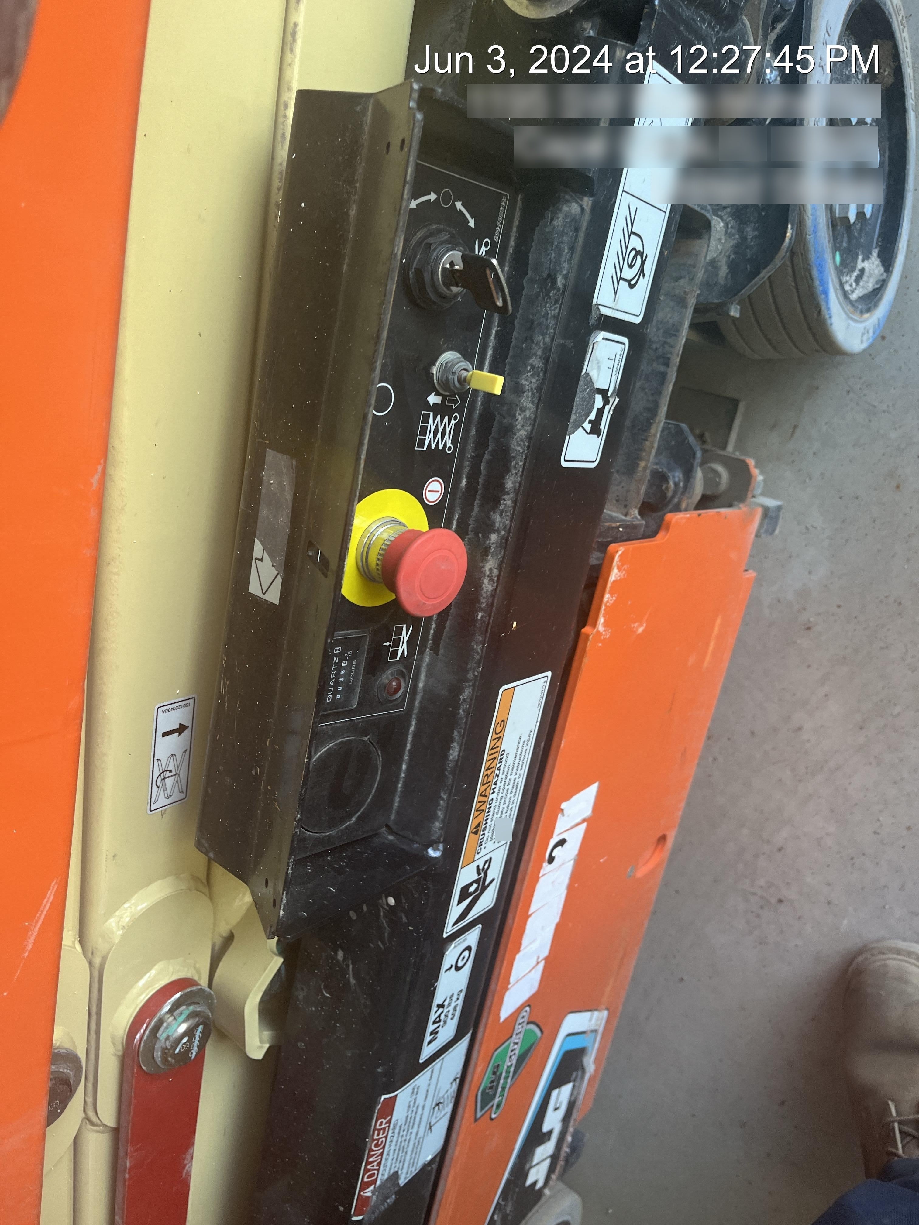 2021 JLG ES1330L