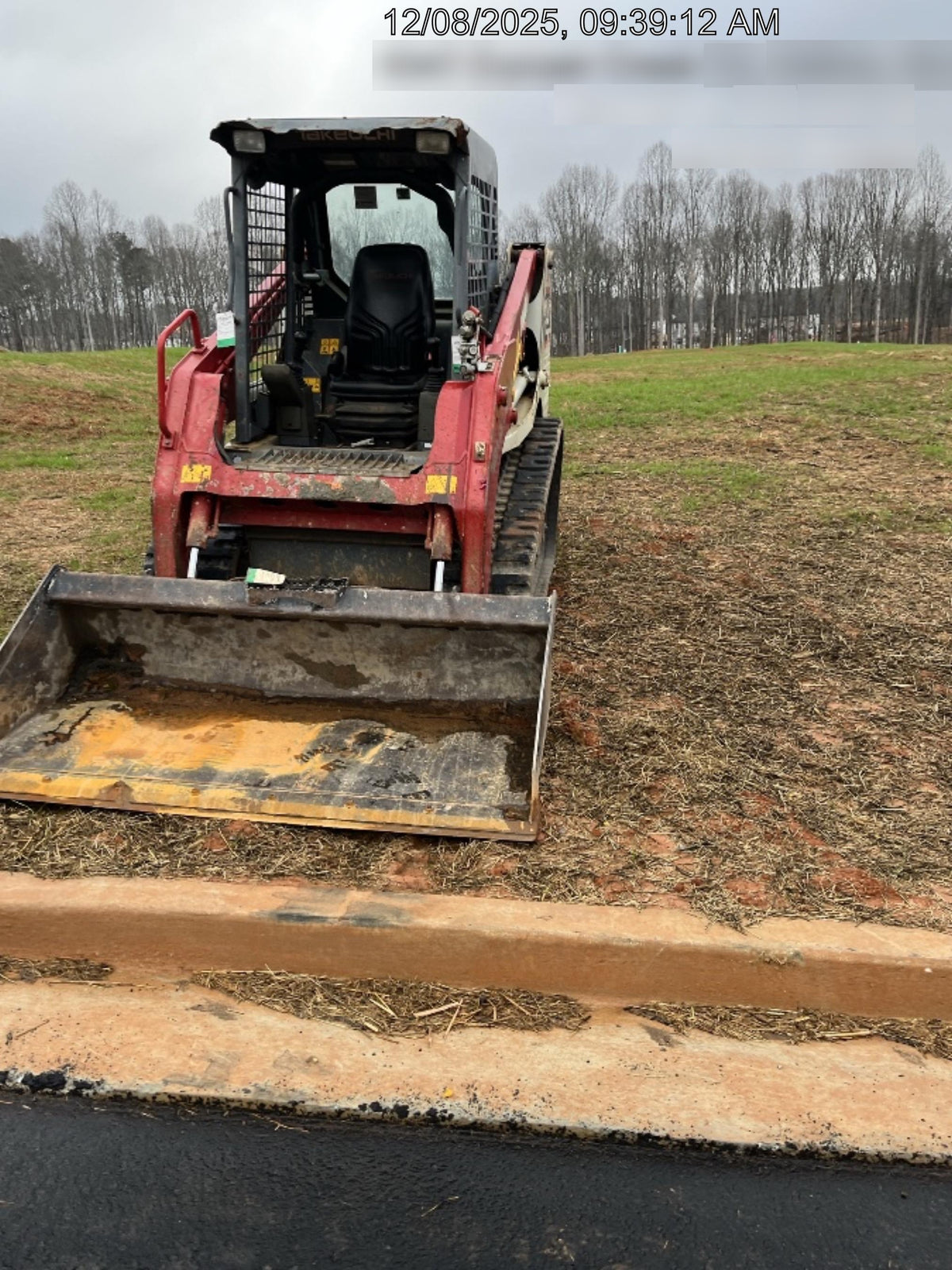 2025 TAKEUCHI 76" Smooth Bucket - Takeuchi